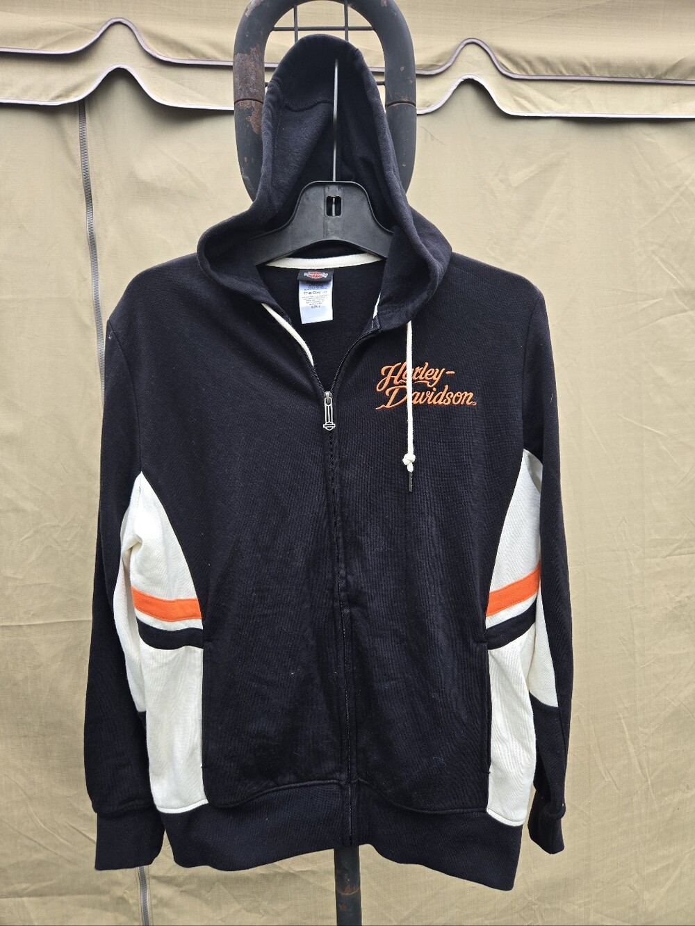 LadiesHarley-Davidson Zip-Up Hoodie, new never worn. Large